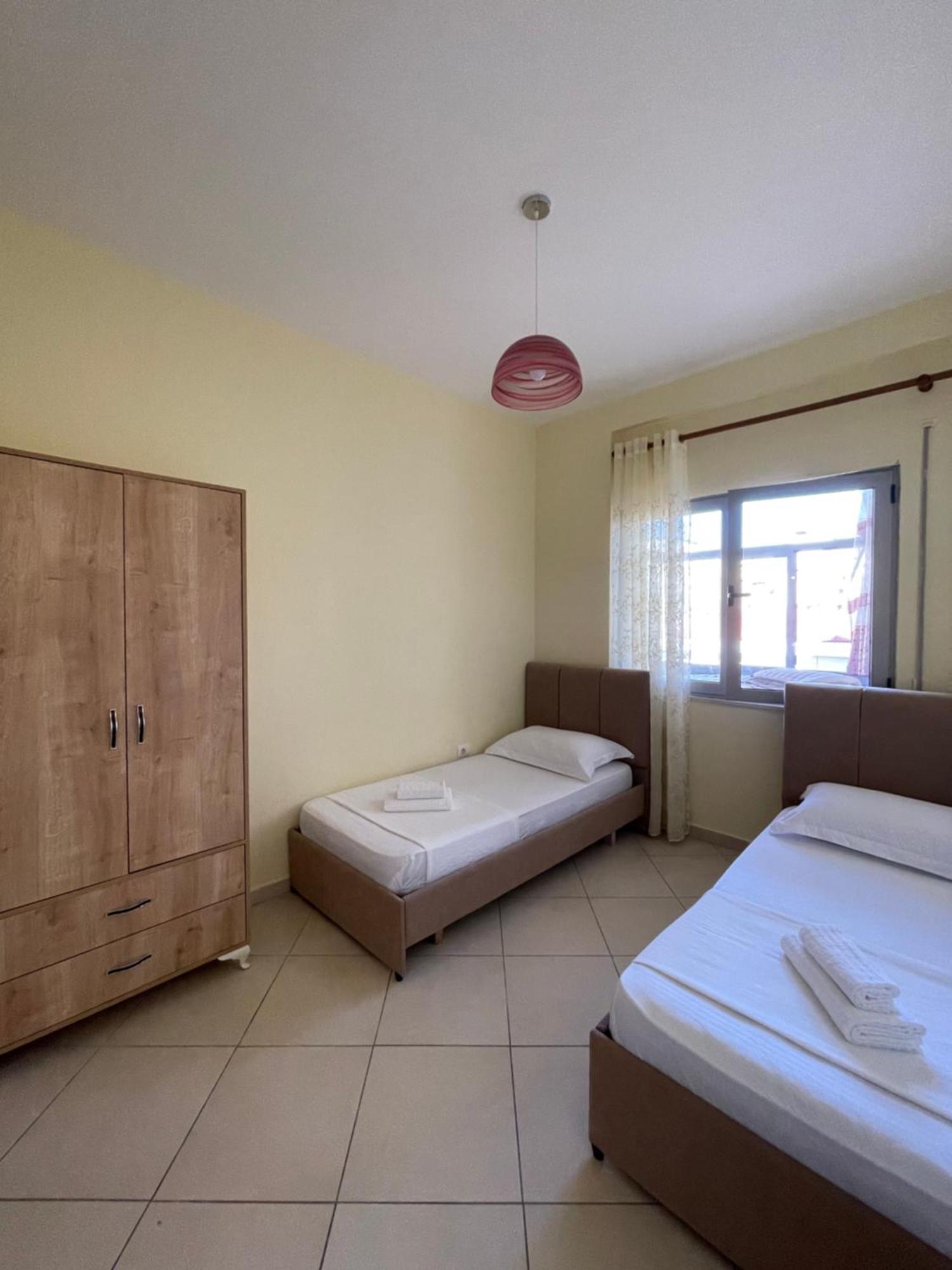 New Baazar Terrace Apartment Tiran Dış mekan fotoğraf