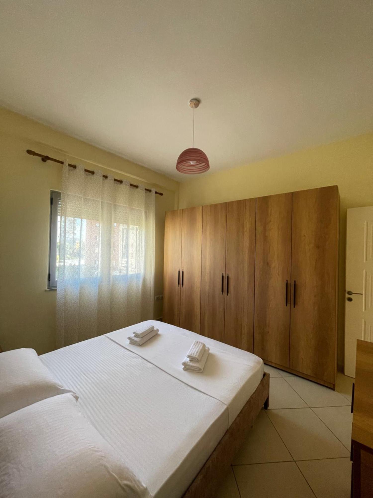 New Baazar Terrace Apartment Tiran Dış mekan fotoğraf
