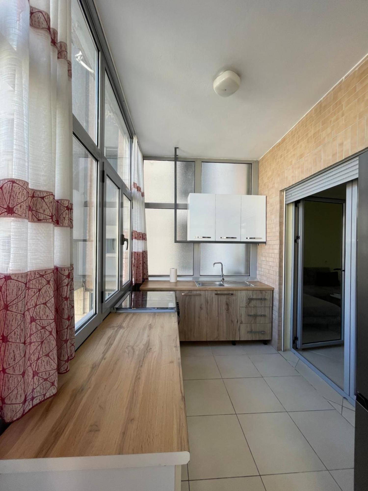 New Baazar Terrace Apartment Tiran Dış mekan fotoğraf